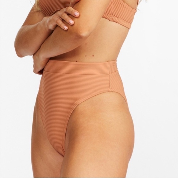 NWT Billabong Tanlines Rise Ribbed High-Waisted Bikini Bottoms in Toffee - Picture 2 of 7